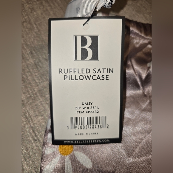 Bella Sleep + Spa Satin Pillowcase for Hair and Skin with Ruffle Trim, Daisy STD - Picture 4 of 7